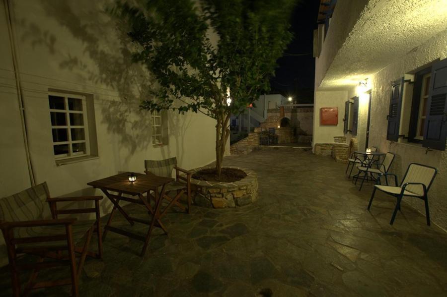 Aphrodite Hotel&Apartments Chora  Buitenkant foto